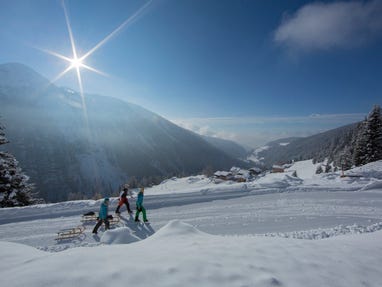 Rodeln-in-Ochsengarten-Oetztal © Oetztal-Tourismus Foto Bernd Ritschel Rodeln-in-Ochsengarten-Oetztal © Oetztal-Tourismus Foto Bernd Ritschel