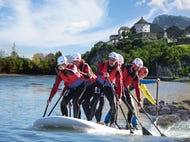 Mit-dem-Big-Stand-Up-Paddle-Board-am-Inn © ActiveSpirit Mit-dem-Big-Stand-Up-Paddle-Board-am-Inn © ActiveSpirit