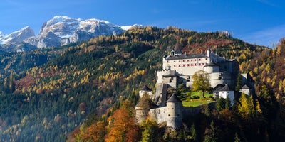 Festung-Hohenwerfen-mit-Hochkoenig © Oesterreich-Werbung Foto Volker Preusser Festung-Hohenwerfen-mit-Hochkoenig © Oesterreich-Werbung Foto Volker Preusser