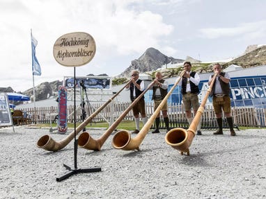 GIPFEL KLÄNGE KITZSTEINHORN © Gletscherbahnen Kaprun AG GIPFEL KLÄNGE KITZSTEINHORN © Gletscherbahnen Kaprun AG