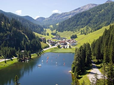 Schwimmen im Zauchensee in Ihrem Sommerurlaub © zauchensee.com Schwimmen im Zauchensee in Ihrem Sommerurlaub © zauchensee.com