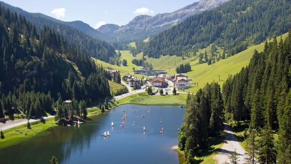 Schwimmen im Zauchensee in Ihrem Sommerurlaub © zauchensee.com Schwimmen im Zauchensee in Ihrem Sommerurlaub © zauchensee.com