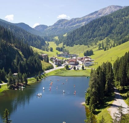 Schwimmen im Zauchensee in Ihrem Sommerurlaub © zauchensee.com Schwimmen im Zauchensee in Ihrem Sommerurlaub © zauchensee.com