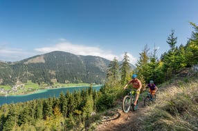 Mountainbikefahren-in-der-Region-Weissensee © Oesterreich-Werbung Foto Martin Steinthaler - TineFoto Mountainbikefahren-in-der-Region-Weissensee © Oesterreich-Werbung Foto Martin Steinthaler - TineFoto