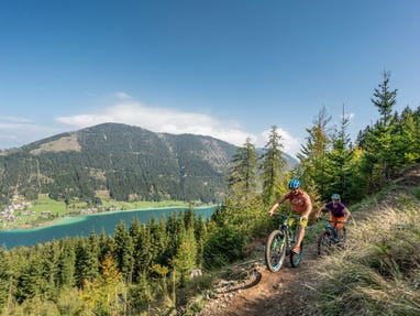 Mountainbikefahren-in-der-Region-Weissensee © Oesterreich-Werbung Foto Martin Steinthaler - TineFoto Mountainbikefahren-in-der-Region-Weissensee © Oesterreich-Werbung Foto Martin Steinthaler - TineFoto