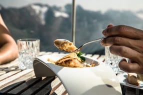 Kulinarik-geniessen-im-Oetztal © Oesterreich-Werbung Foto thecreatingclick.com Kulinarik-geniessen-im-Oetztal © Oesterreich-Werbung Foto thecreatingclick.com