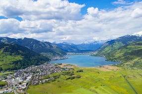 Luftaufnahme-Zell-am-See © Zell-am-See-Kaprun-Tourismus-GmbH Fotograf Nikolaus Faistauer Luftaufnahme-Zell-am-See © Zell-am-See-Kaprun-Tourismus-GmbH Fotograf Nikolaus Faistauer