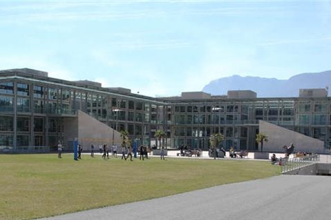 Approvata la prosecuzione della convenzione tra la Provincia e la Scuola di sanità Claudiana di Bolzano che prevede un contributo alle spese per l'utilizzo della mensa dell'Ospedale - Foto: ASP