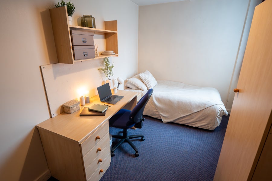 Leicester key worker accommodation bedroom 5