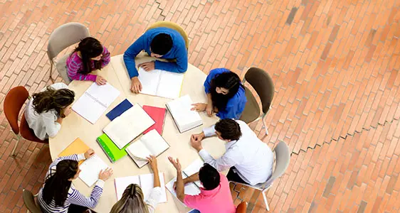 Grund-, Mittel- und Oberschule