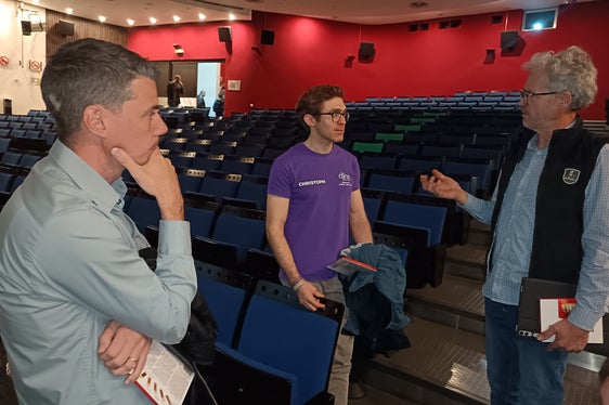 Aaron Andreis vom NOI Techpark, Christoph Hasler vom Spieleverein Dinx, Tischler Harald Laimer waren Mitglieder des Jurorenteams. (Foto: LPA/Christian Blaas)