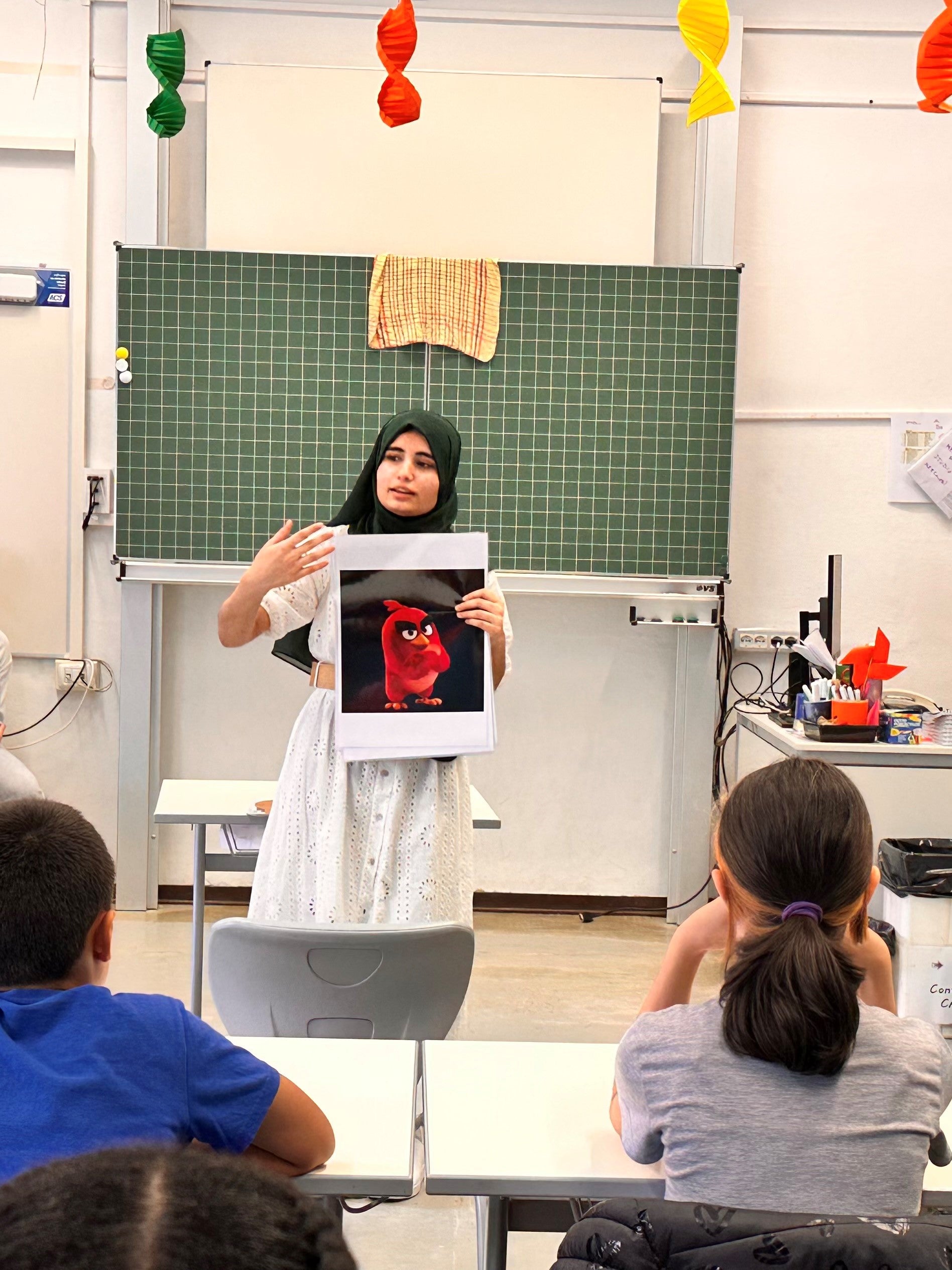 Lettura in lingua d’origine / Una iniziativa organizzata dall’Istituto Comprensivo Bolzano II in collaborazione con i Centri Linguistici