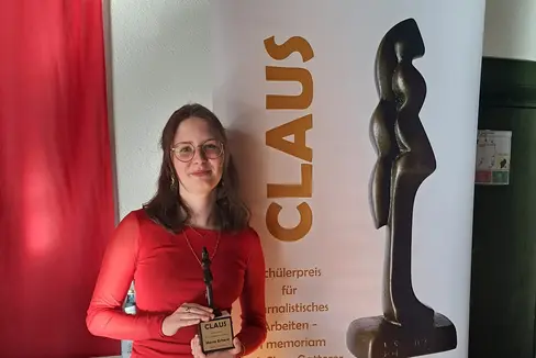 Gewinnerin des CLAUS 2026 ist die Schülerin Maria Erhard. Ihr Videobeitrag: „Vergangenheit und Zukunft der ladinischen Sprache. Impressionen aus meinem Heimatdorf“_Foto: Josef Erhard