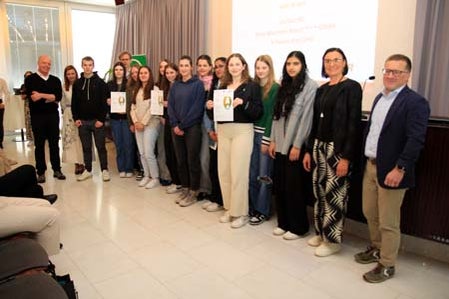 Zertifizierte Übungsfirmen: Die Schülerinnen und Schüler der Fachoberschule für Wirtschaft Brixen