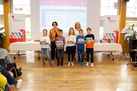 Zu den Bestplatzierten der 3. Klasse Grundschule Emil Lorenzin Rainer, Anna Burgmann, Jonas Gutmorgeth, Maximilian Micheler, Greta Festi.