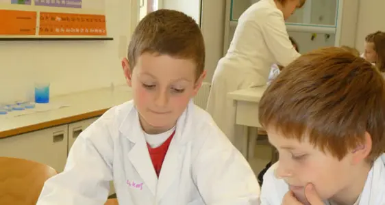 Schülerlabor in Rechtenthal: Expertenversuche