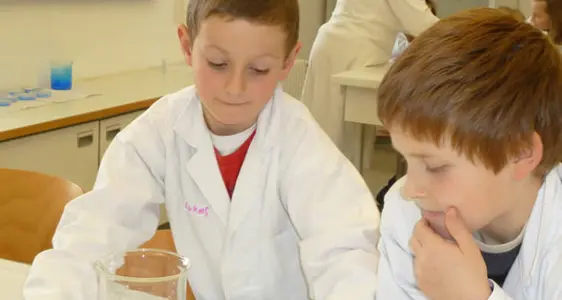 Schülerlabor in Rechtenthal: Expertenversuche