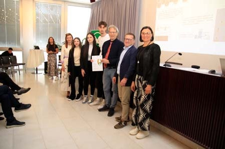 Zertifizierte Übungsfirmen: Die Schülerinnen und Schüler des Istituto tecnico-economico ammin., finanza e marketing in Bruneck