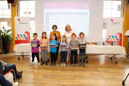 Zu den Bestplatzierten der 2. Klasse Grundschule gehören: Luis Gasser, Dominik Stolz, Klotz Isabell, Mulser Ben, Niedrist Christof, Simon Krapf.
