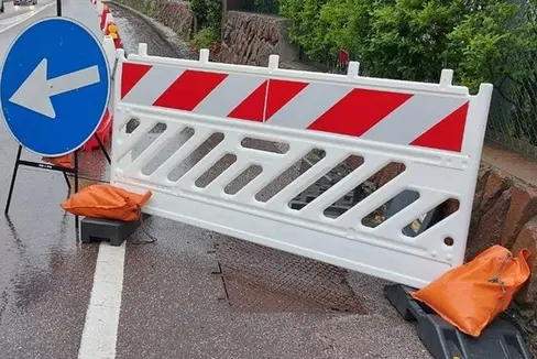 Wegen der Bauarbeiten an der Kanzelgallerie muss vom 8. Oktober bis zum 20. Dezember 2024 die B180 Reschenbundesstraße gesperrt werden. (Foto: LPA/ Christian Franchini)