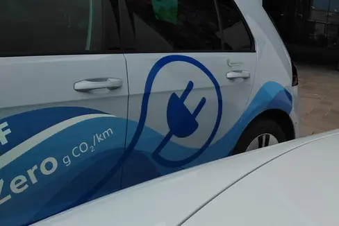 Nuovi incentivi per l'acquisto di veicoli elettrici con fondi del PNRR (Foto: Angelika Schrott)