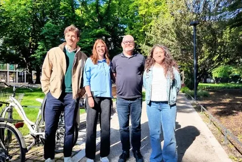 Nella foto, da sinistra, Gabriele Forni, capo progetto nel settore mobilità ciclistica Green Mobility di STA, Anna Delvai, eventmanager di Green Mobility, Morten Kabell, urbanista danese, già assessore alla mobilità di Copenhagen e Alice Pozzo, capo progetto mobilità ciclistica Green Mobility di STA. (Foto: USP/Dipartimento Infrastrutture e Mobilità)
