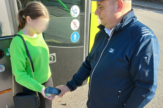 Ab dem 1. November finden in den Stadt- und Überlandbussen verstärkte Kontrollen statt. (Foto: LPA/Alexander Franzoi)