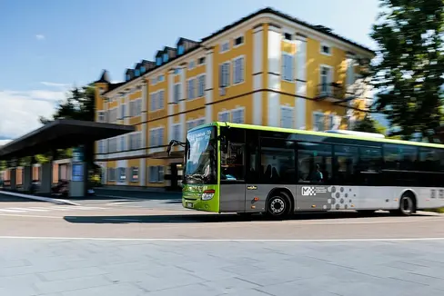 In Eile zur Schule mit Sonderfahrten (Foto STA/Ivan Brentegani)