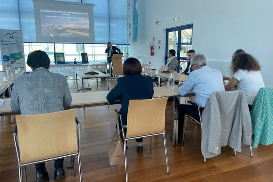 La delegazione della Regione Puglia in visita al Centro di produzione idrogeno di Bolzano Sud (Foto: ASP/GNews)