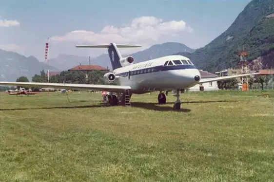 Alte Flugzeuge in Bozen