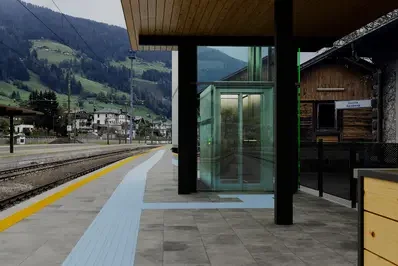 Tra i punti centrali dei lavori previsti dall'accordo: marciapiedi rialzati, per garantire un accesso senza barriere ai treni. (Rendering: Gruppo FS)
