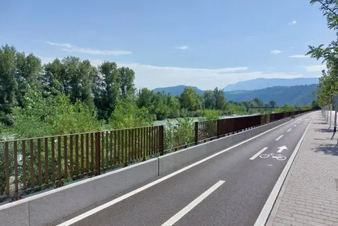 Die neue Radroute entlang des rechten Eisackufers in Bozen ist eines der bereits erfolgreich abgeschlossenen Projekte im Bereich der Radmobilität. (Foto: LPA/Ressort für Mobilität und Infrastrukturen)