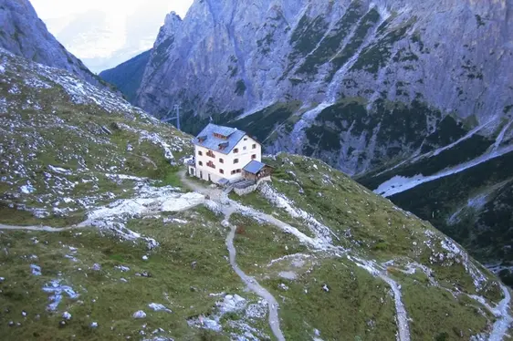 Ansicht der Zsigmondyhütte