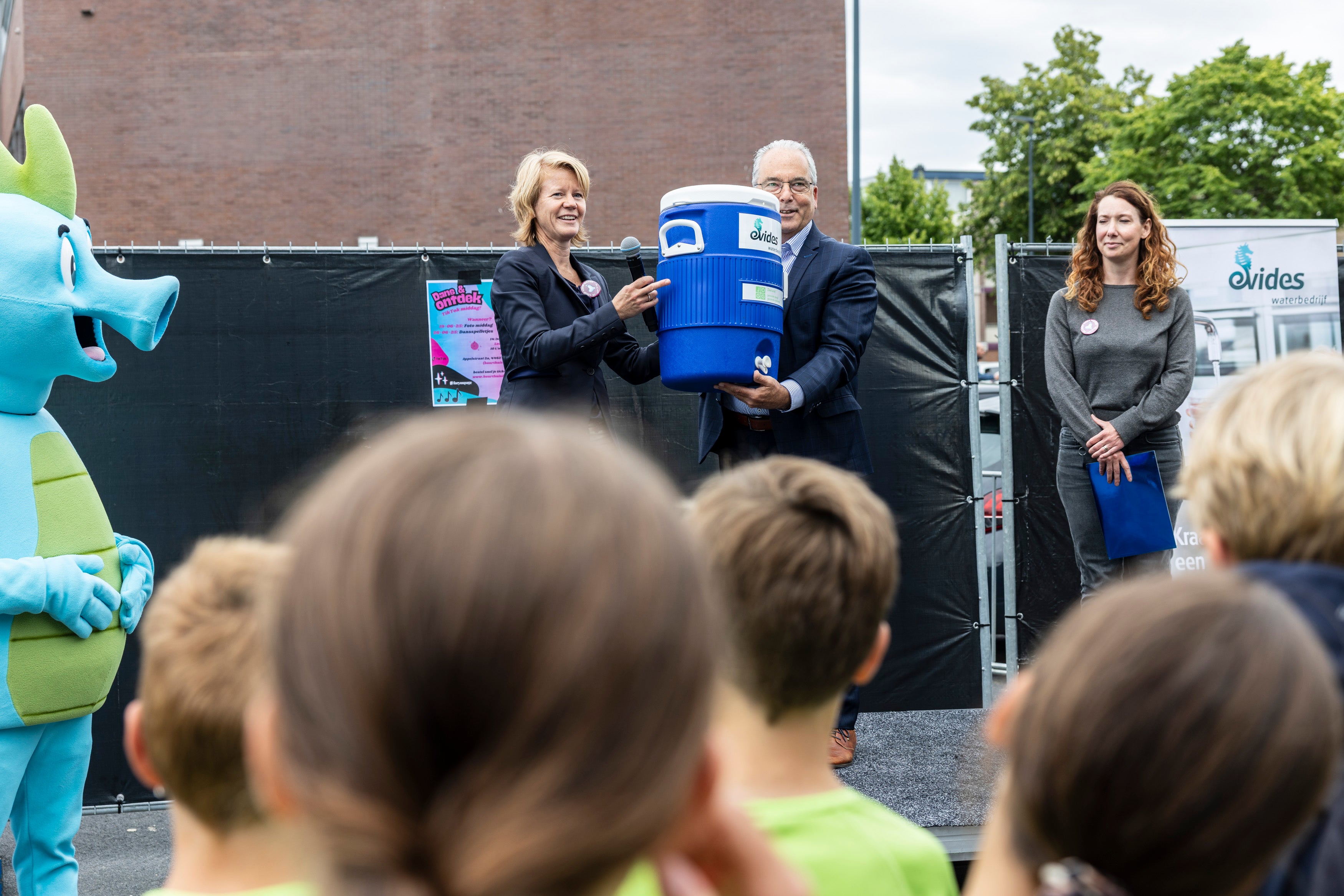 Overhandiging waterton