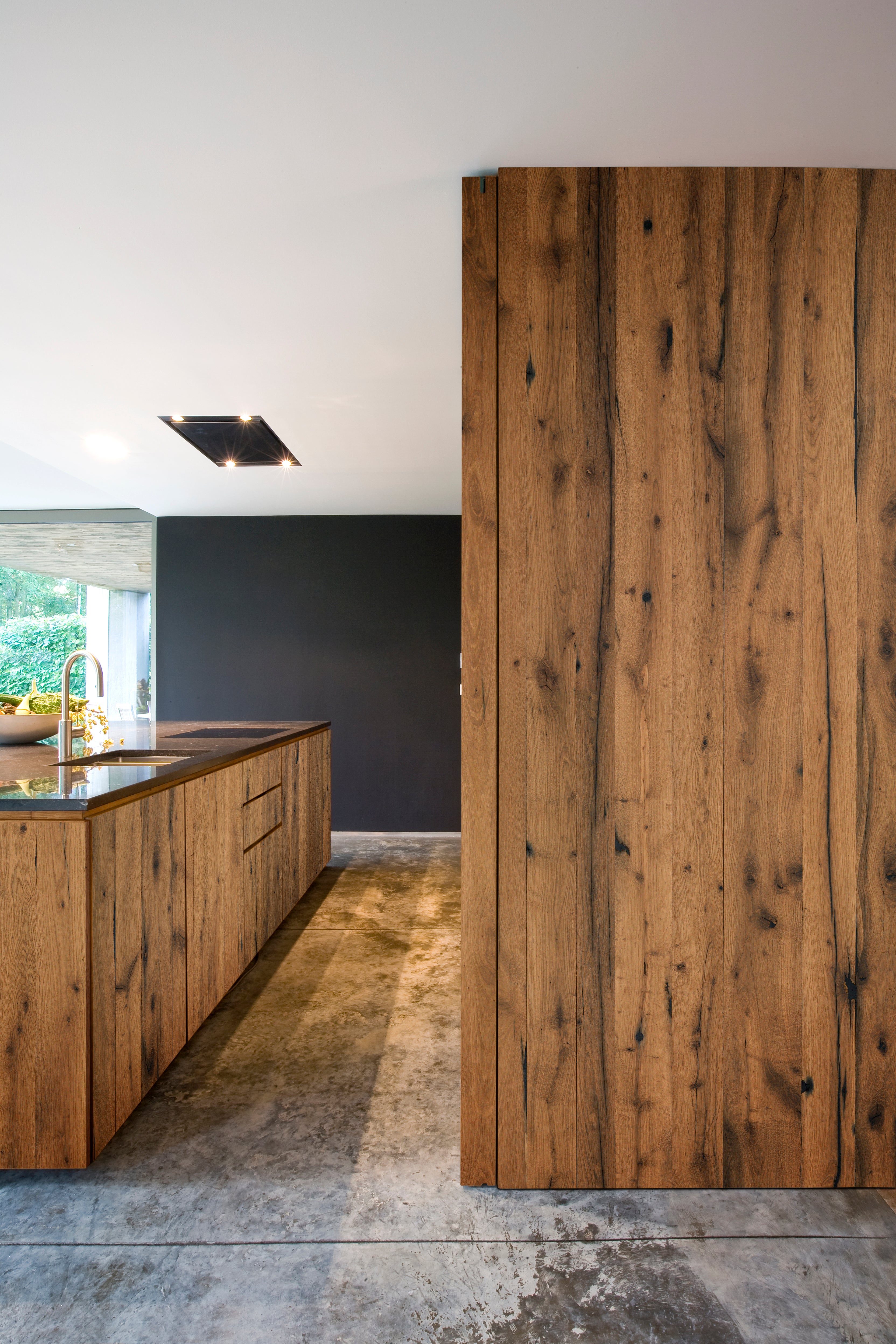 Project kitchen with Querkus vintage original hoboken - oak veneer - The finest oak collection