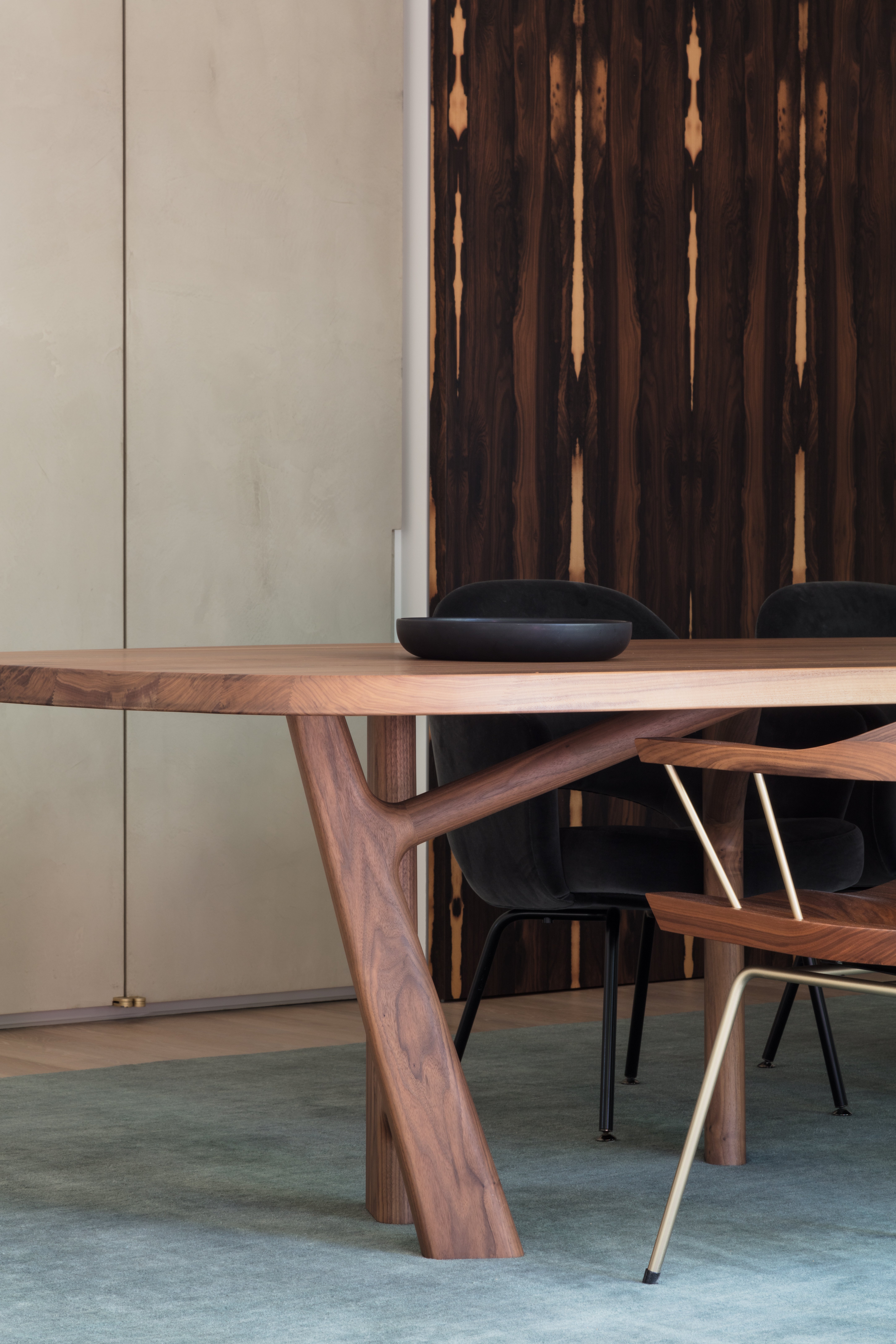dark wood wall - wood table - wooden table - ziricote - veneer - dark veneer