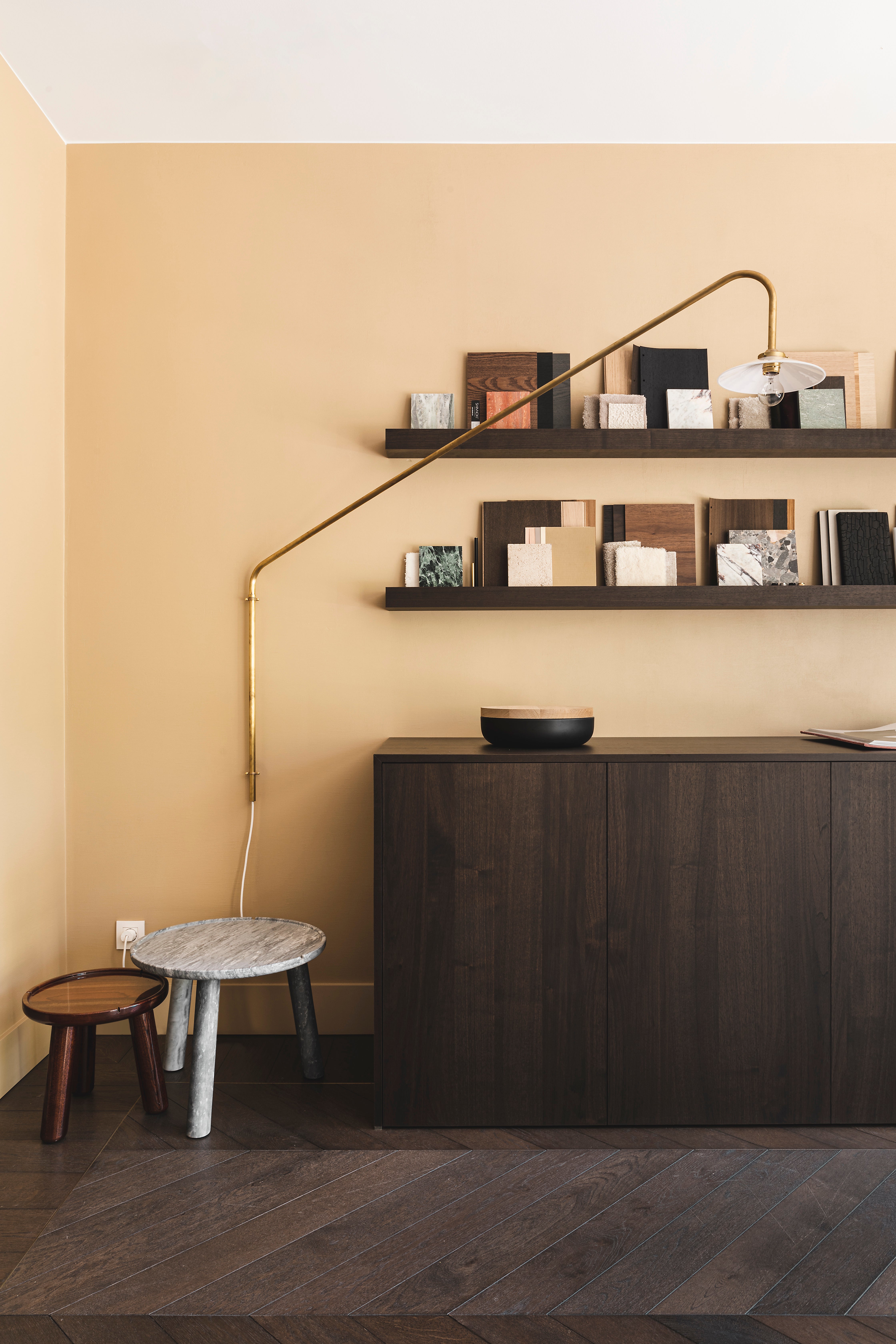 Shinnoki - stardust walnut - shinnoki stardust walnut - sample library - wood cabinets - walnut cabinet - panel - wood panel - high-quality veneer panels