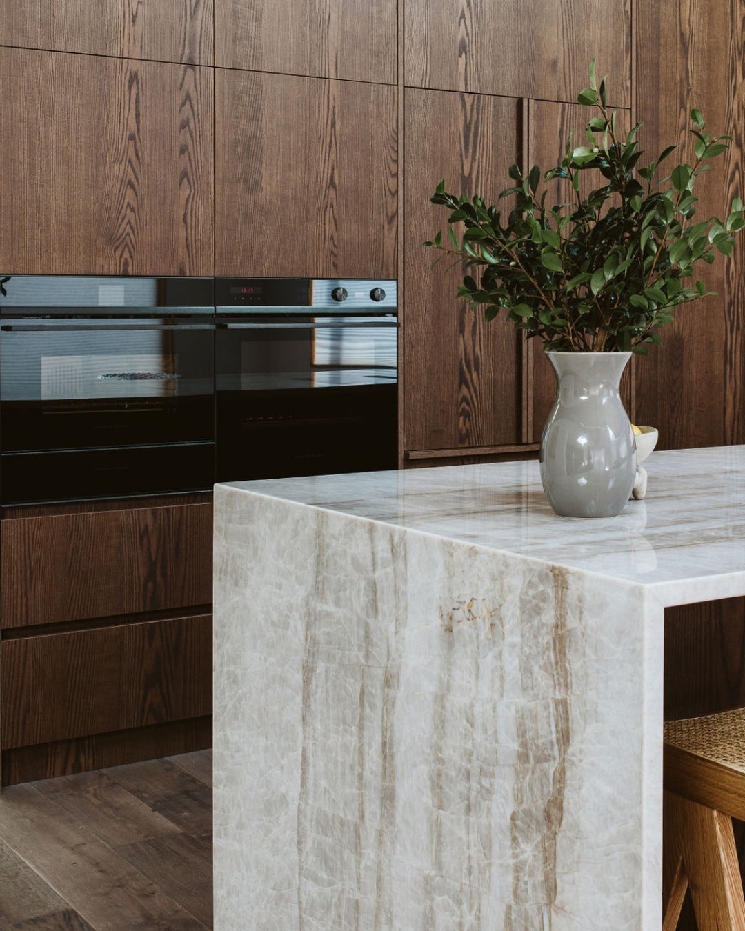 Shinnoki Cinnamon Triba - wood veneer - kitchen - interior design