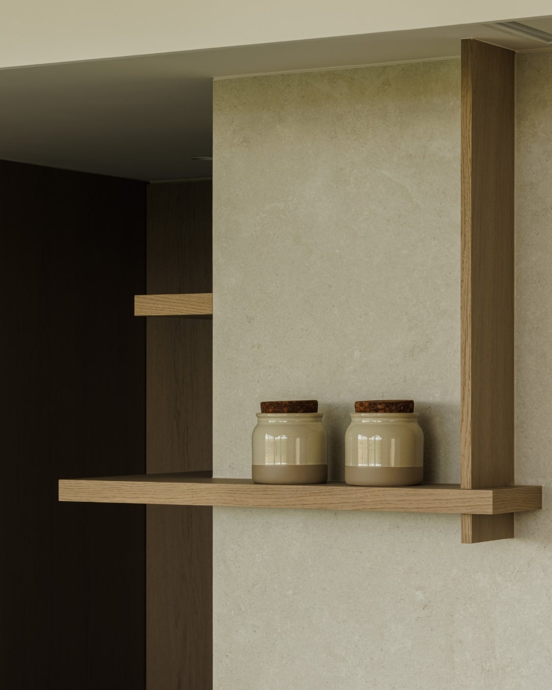 Holiday home interior project with Shinnoki prefinished wood panels - Desert Oak - kitchen - cabinetry