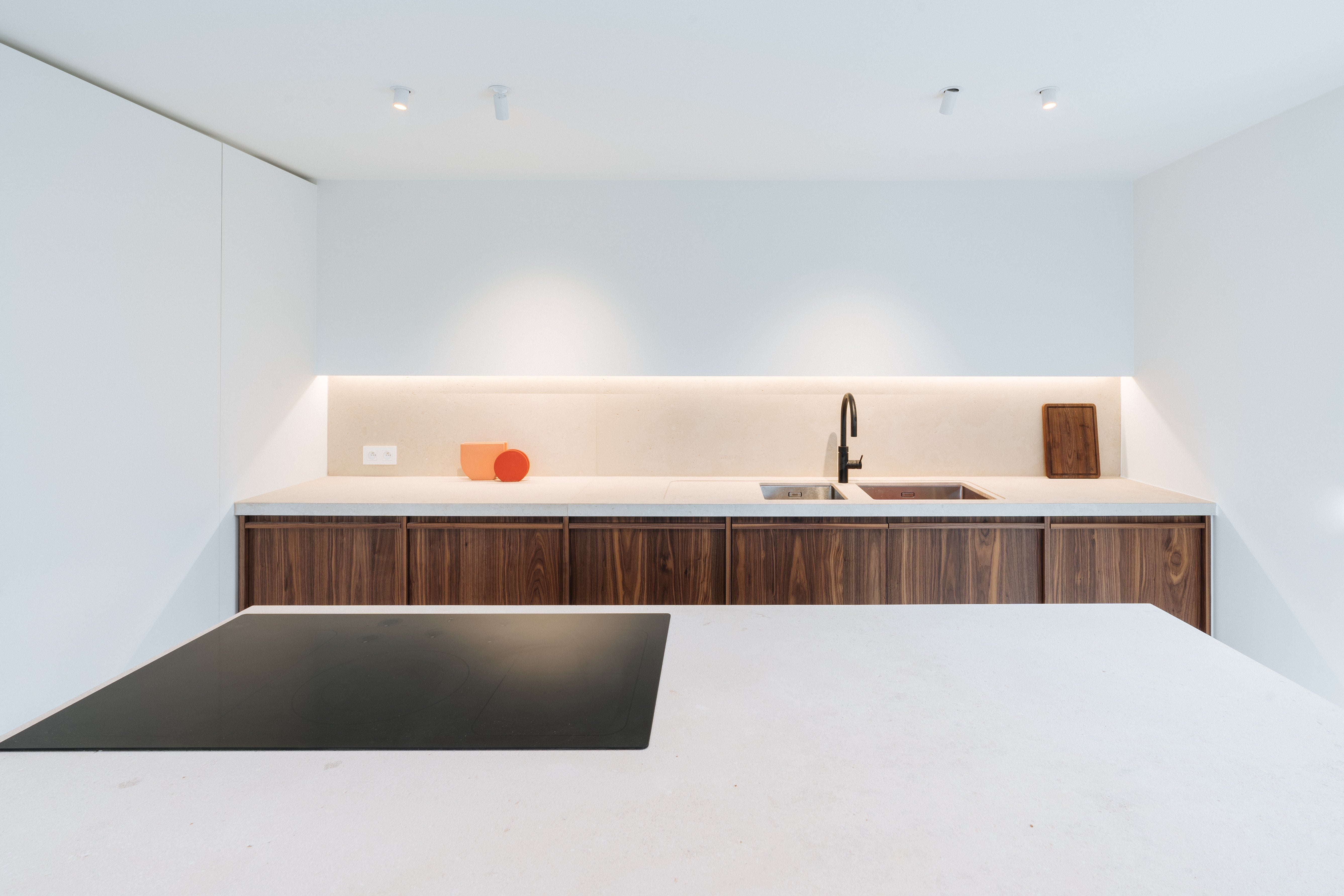 Veneer kitchen - Total Wood Solutions - kitchen - Walnut American