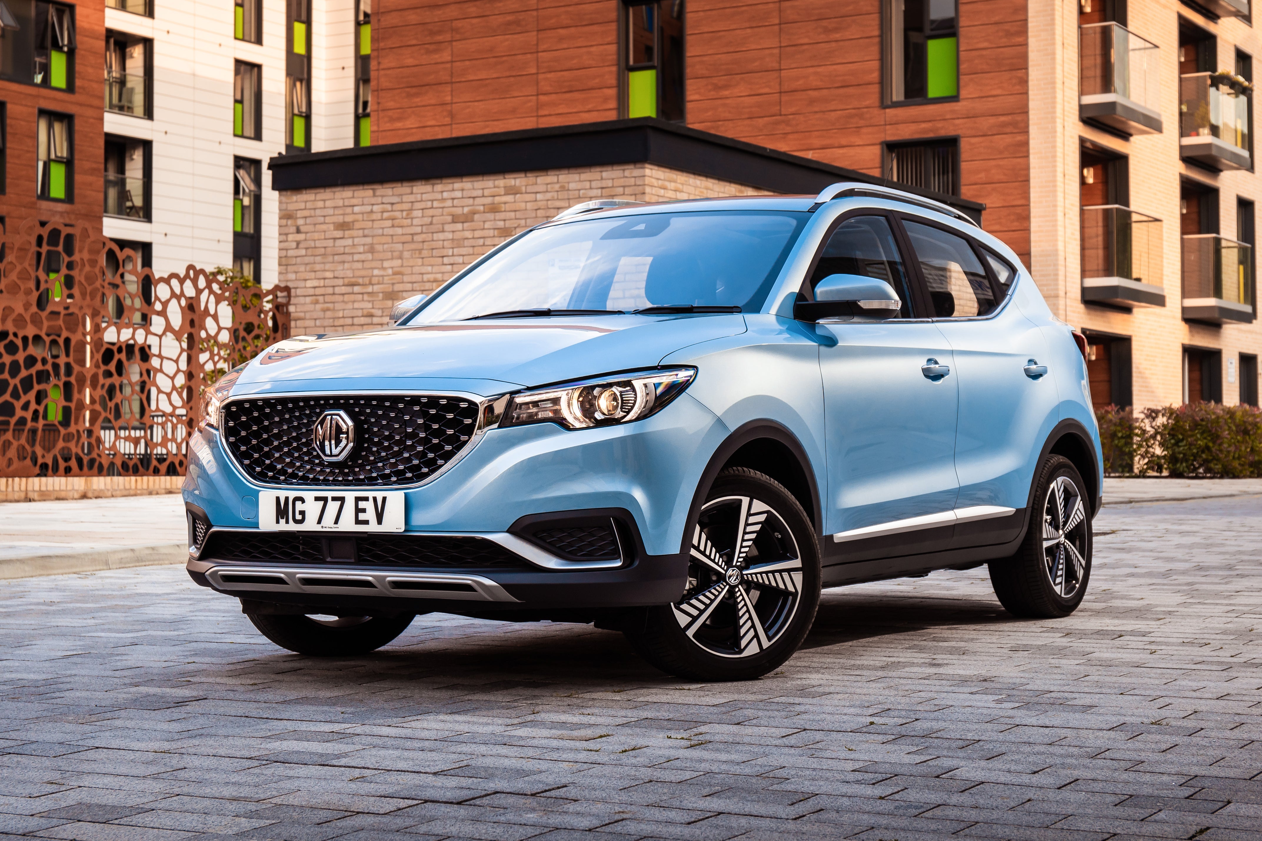 MG ZS EV Review 2021 frontleft exterior