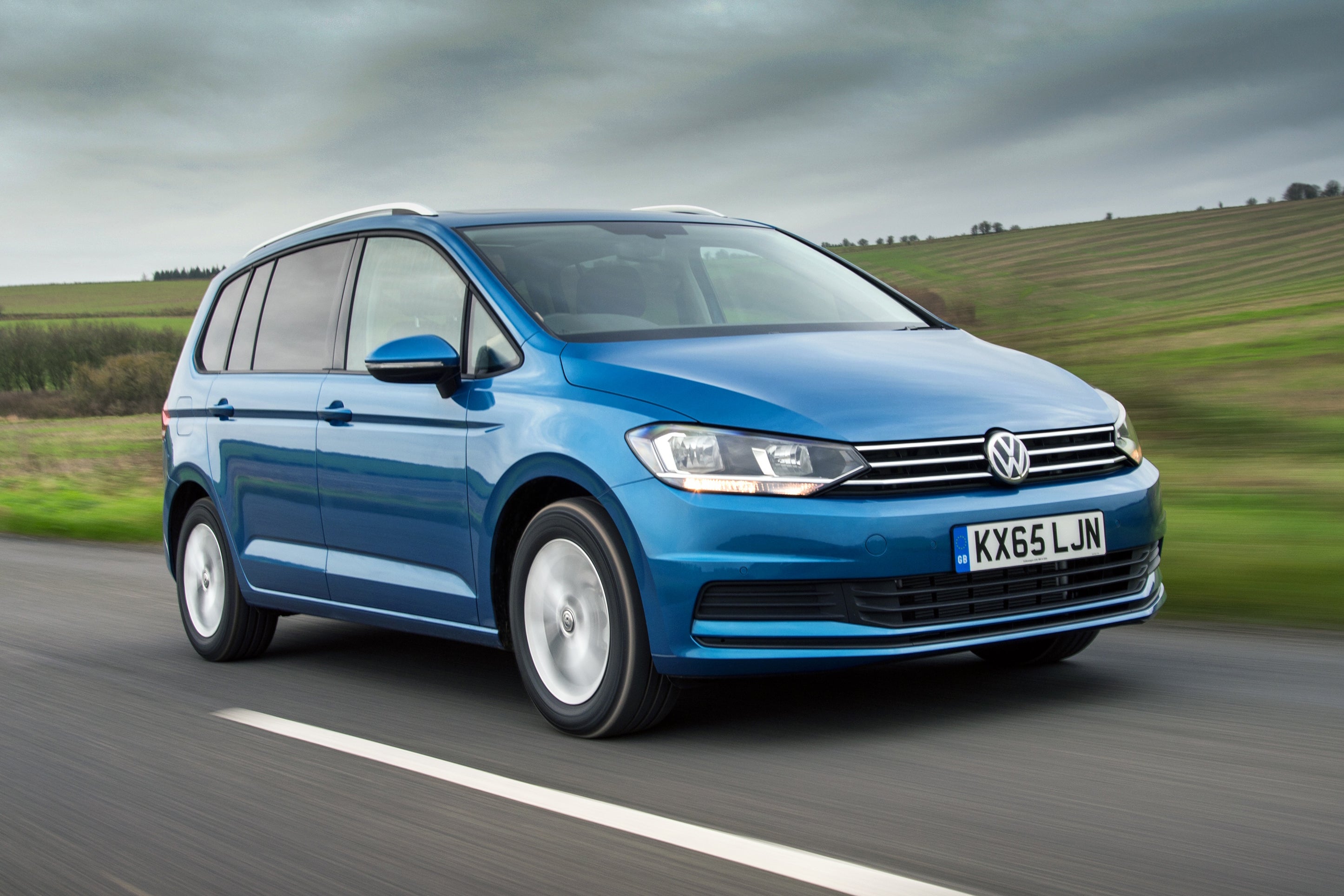 Main listing image - Volkswagen Touran Review 2025: Price, specs & boot space