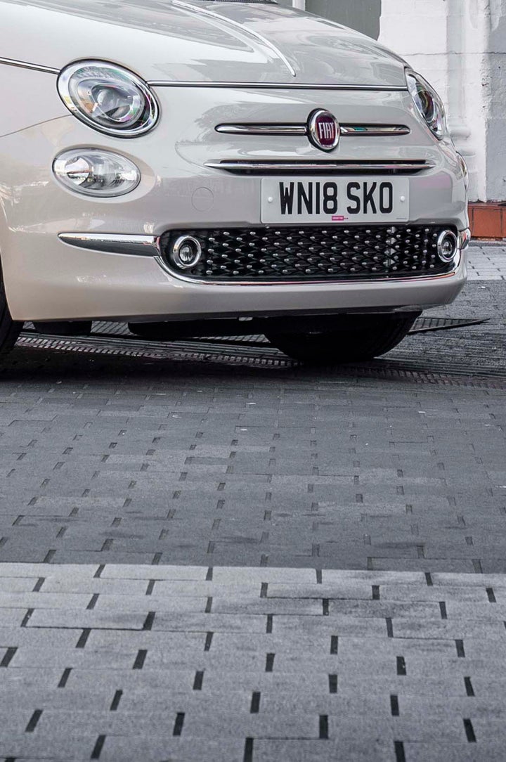 Fiat 500 grille