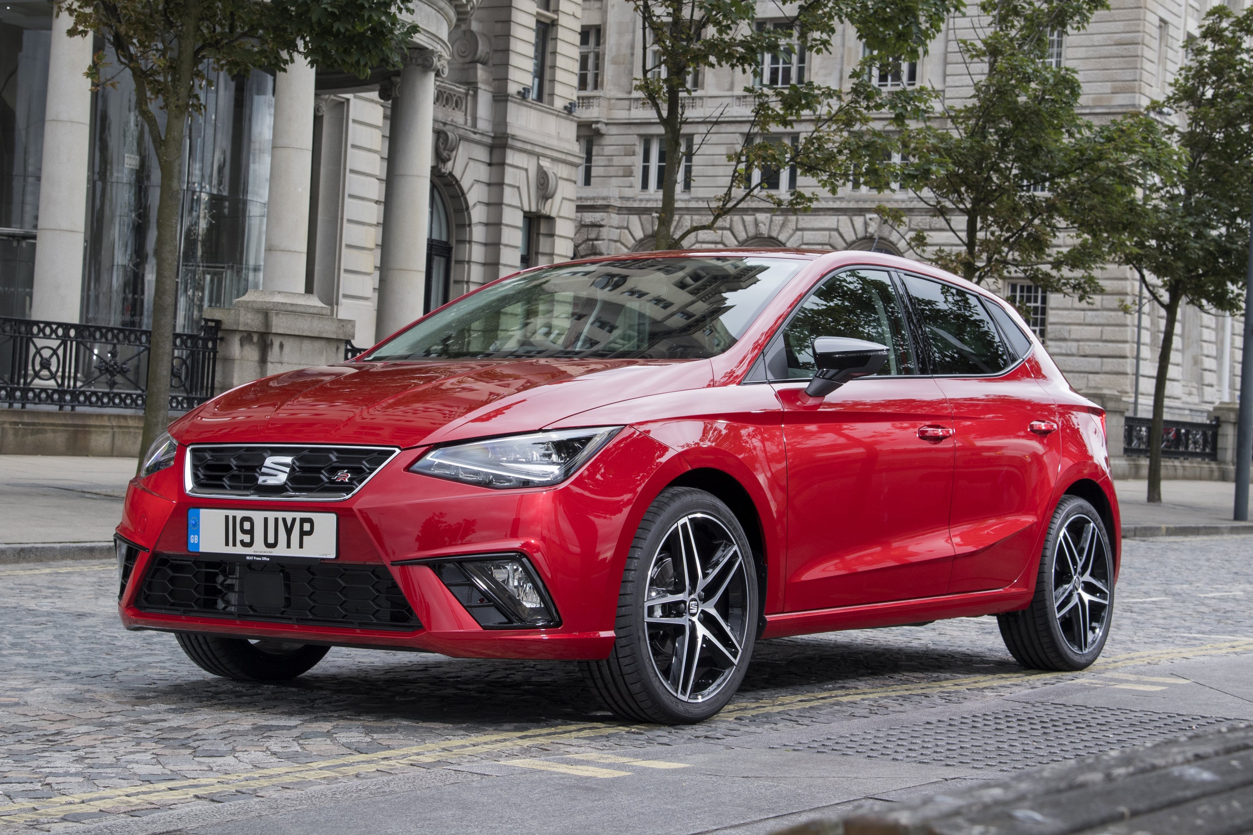 SEAT Ibiza FR red