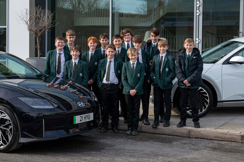 New government grants for EV chargepoints at schools