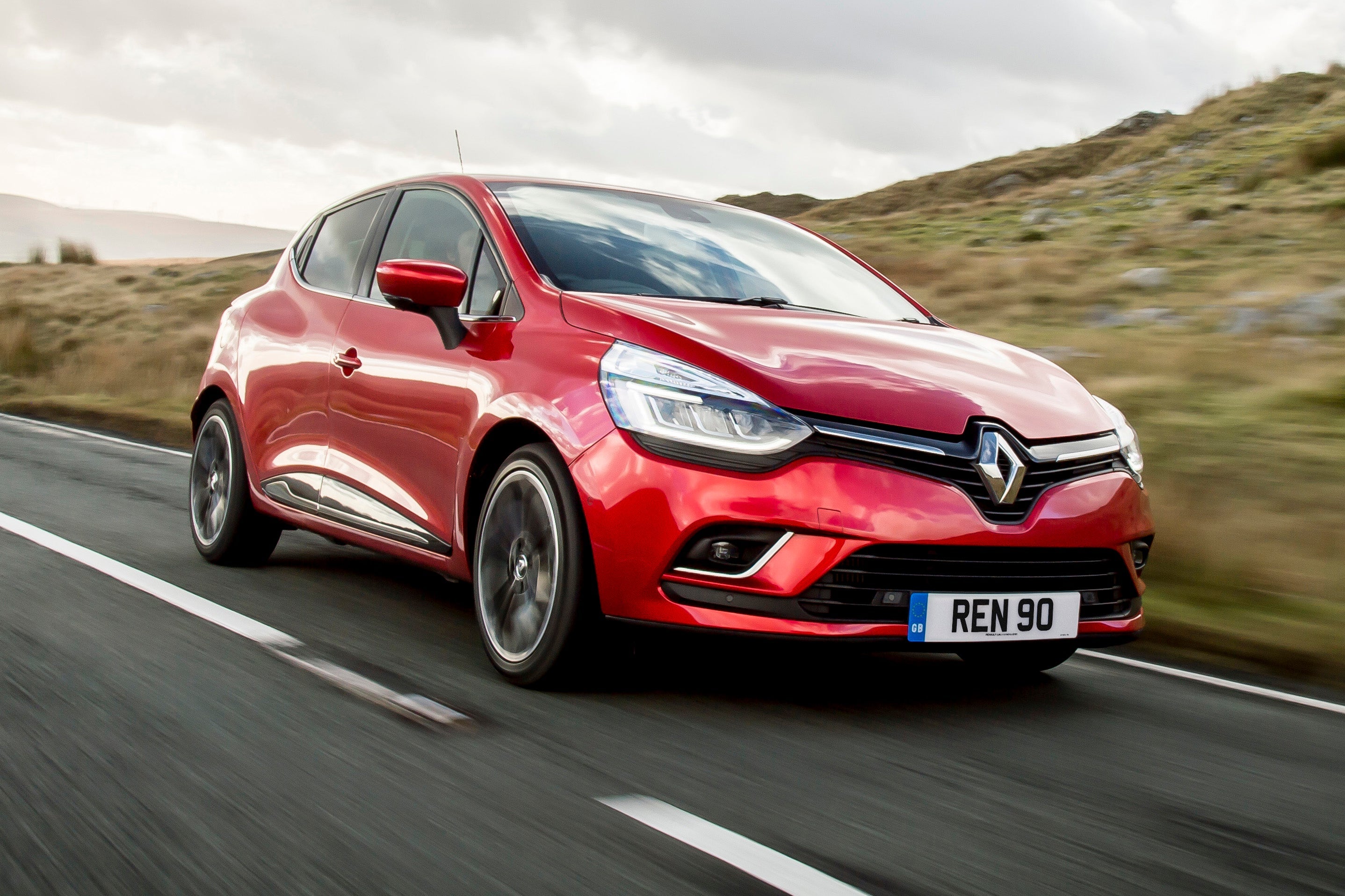 Main listing image - Renault Clio (2013-2019) Review