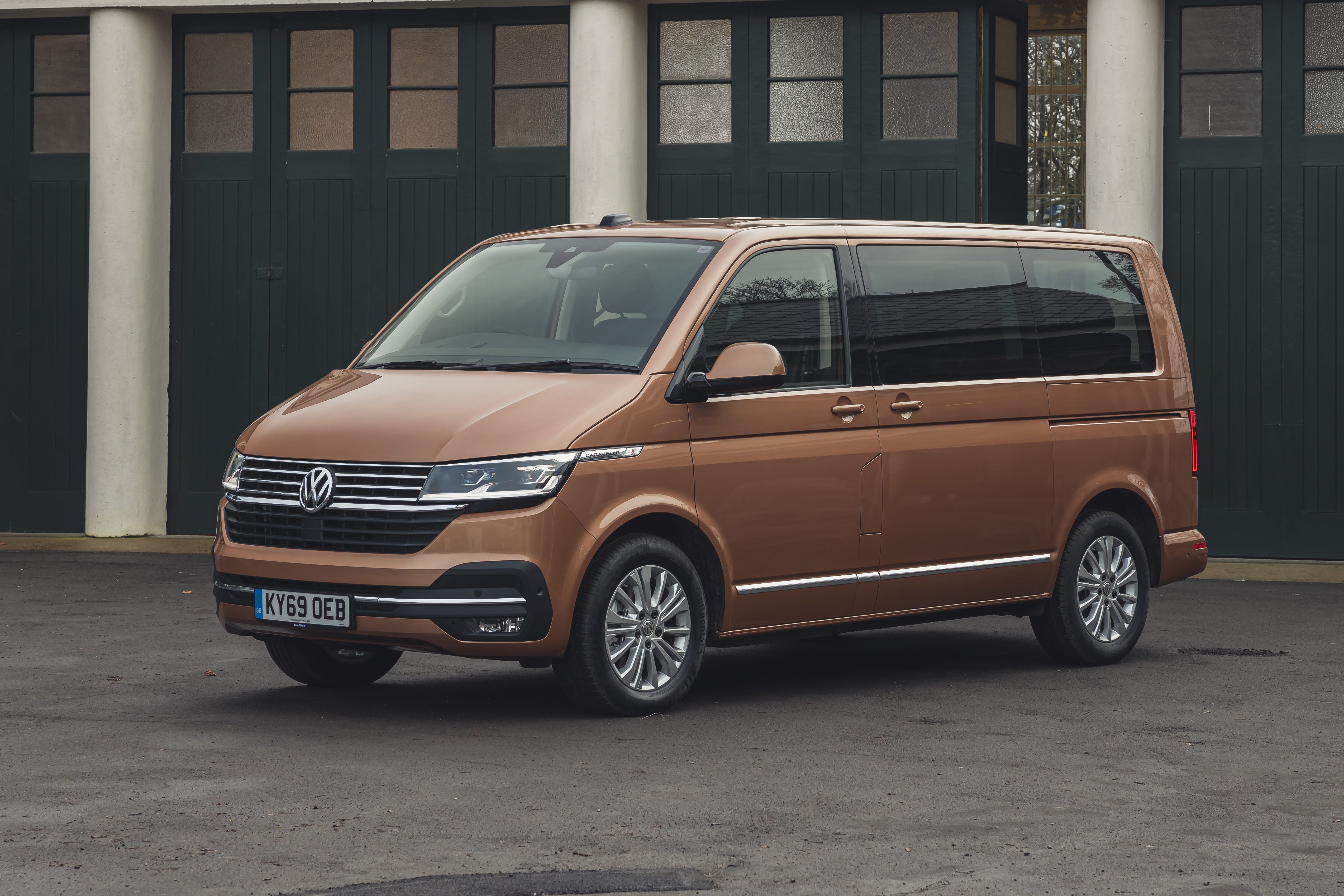 Volkswagen Caravelle Review 2023: Left Side View 