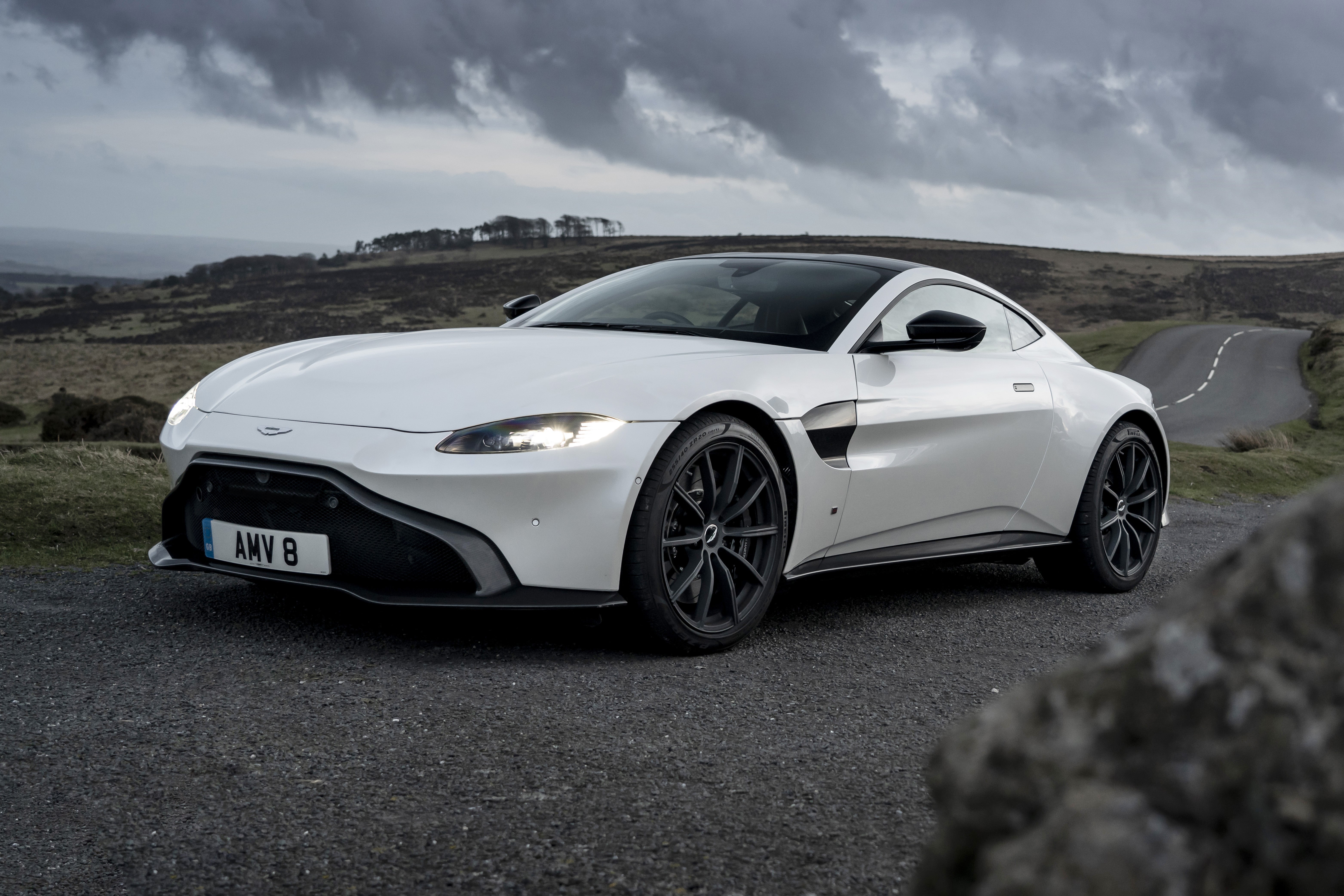 Main listing image - Aston Martin Vantage Review