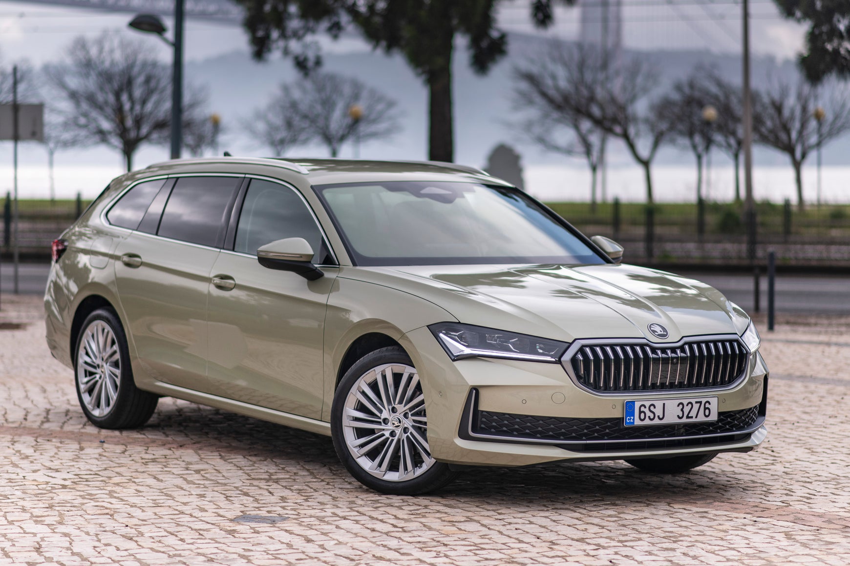 Skoda Superb Estate Review 2024: price and boot size