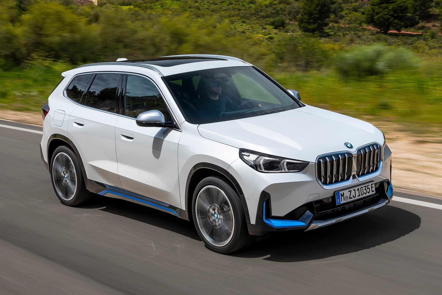 BMW iX1 Review 2023: front dynamic